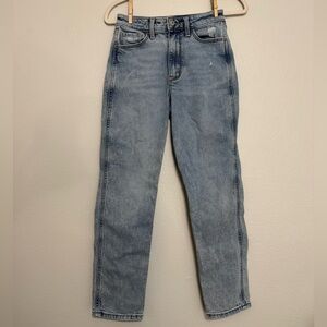 Abercrombie & Fitch The Mom High Rise Jeans